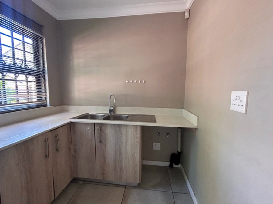 3 Bedroom Property for Sale in Van Der Hoff Park North West